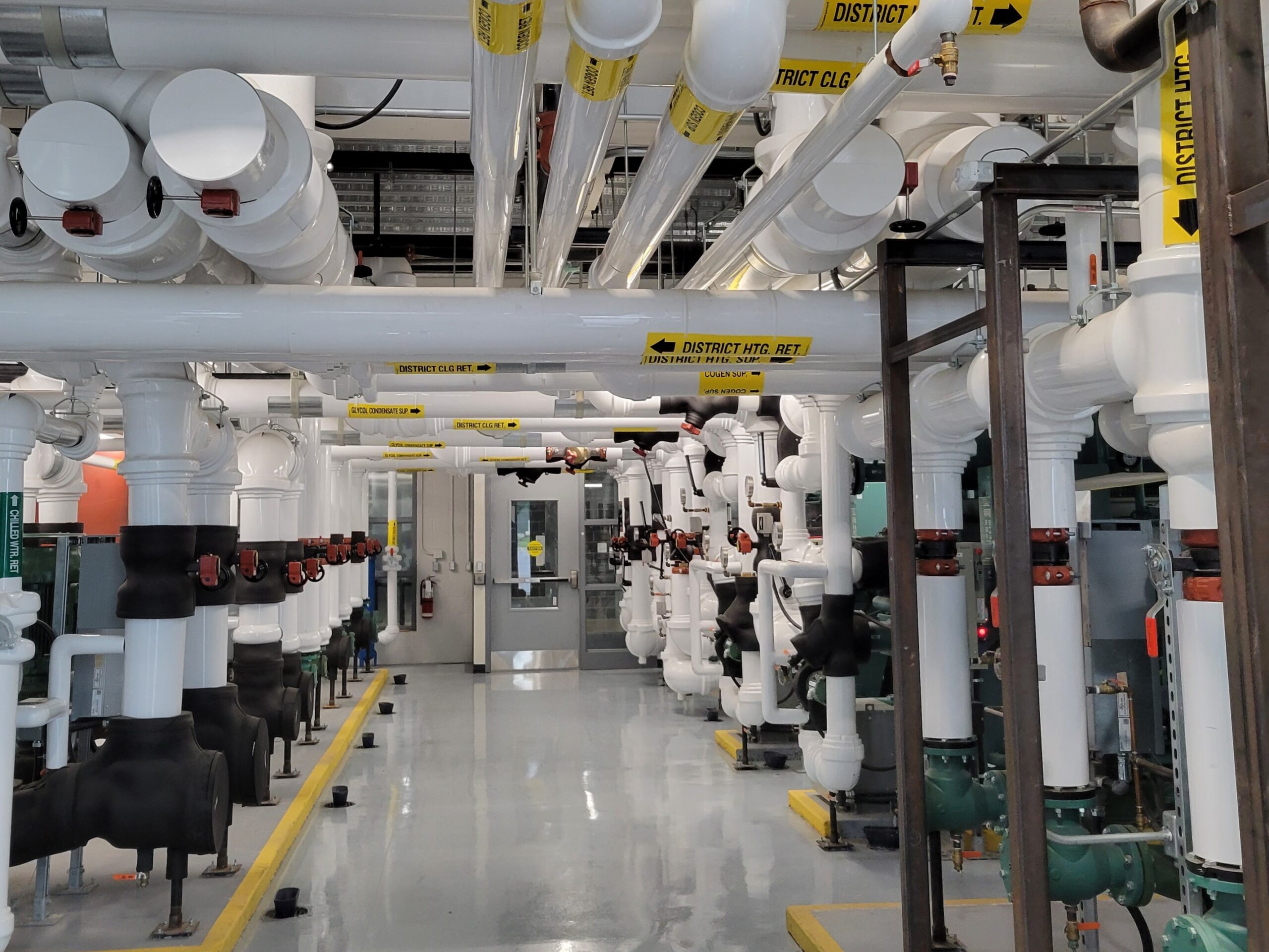 district energy pipe room
